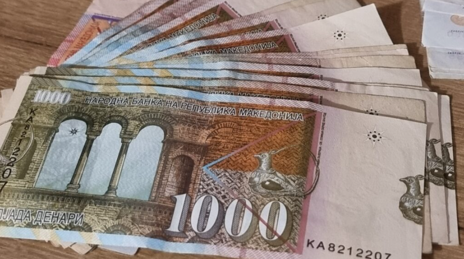 Одлични вести за студентите во Македонија: Секој студент до 29 години ќе добие ваучер од 250 евра