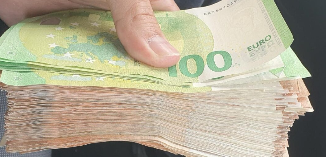 ВНИМАВАЈТЕ НА НОВА ИЗМАМА: Брачен пар остана без 160.000 евра поради само еден повик!