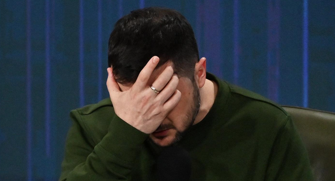 „Ле Монд“: Нема место на гробиштата, Зеленски го намалува бројот на загинати