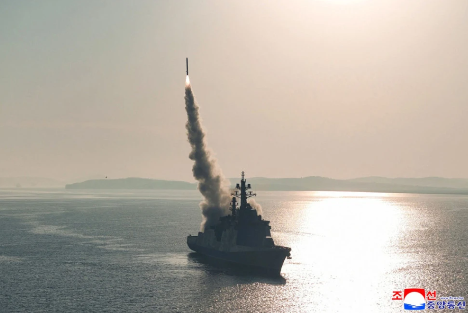 Северна Кореја гради ново „чудовиште“ од 5.000 тони: Објавени првите фотографии [ФОТО]