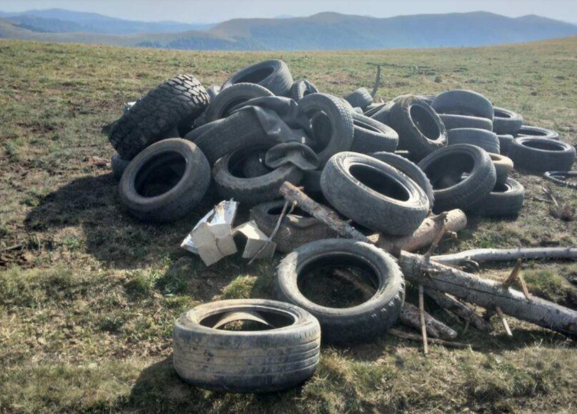 Спречен обид за подметнување шумски пожар во Македонија: Пронајдени автомобилски гуми и запалив материјал на над 2.000 метри надморска височина