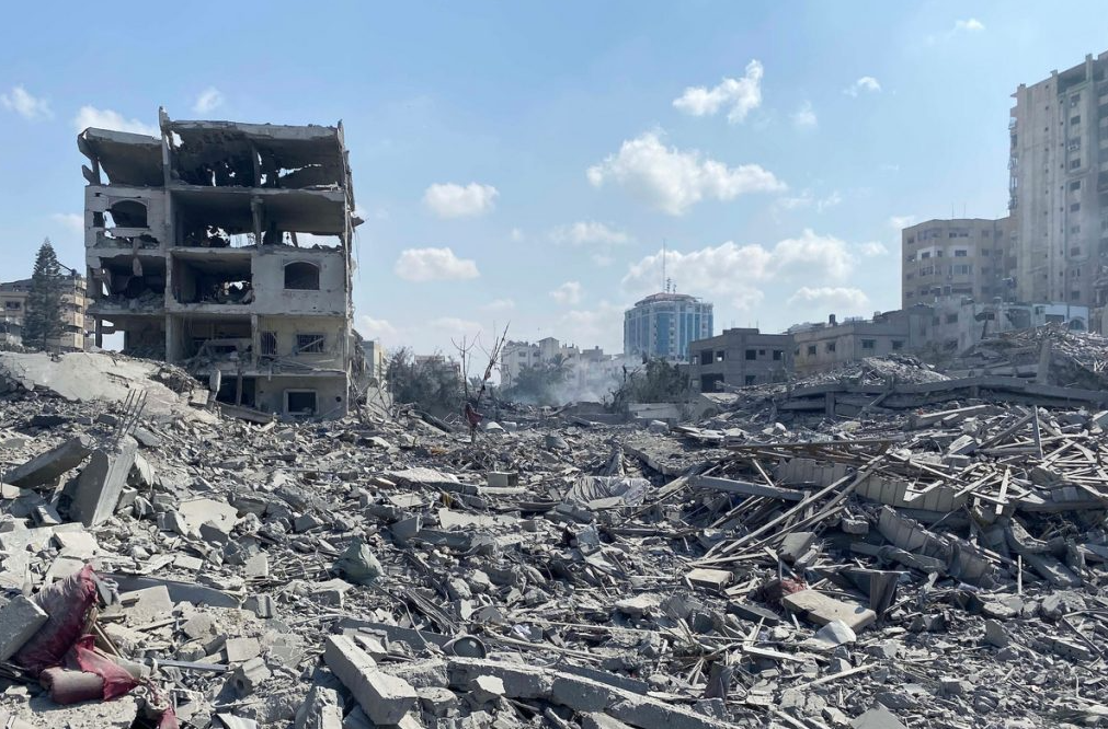 Најмалку 14 Палестинци загинаа, а десетици се ранети во нова серија израелски напади врз Појасот Газа