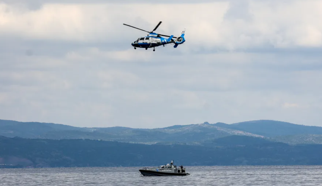 Спасувачка драма во Грција: Девет деца биле однесени на отворено море, интервенирала и крајбрежната стража