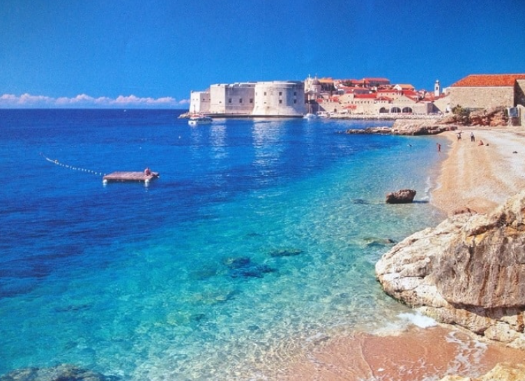 Турист во Хрватска шокиран од цените: Еве што вели за цената на една порција риба и едно обично пиво!