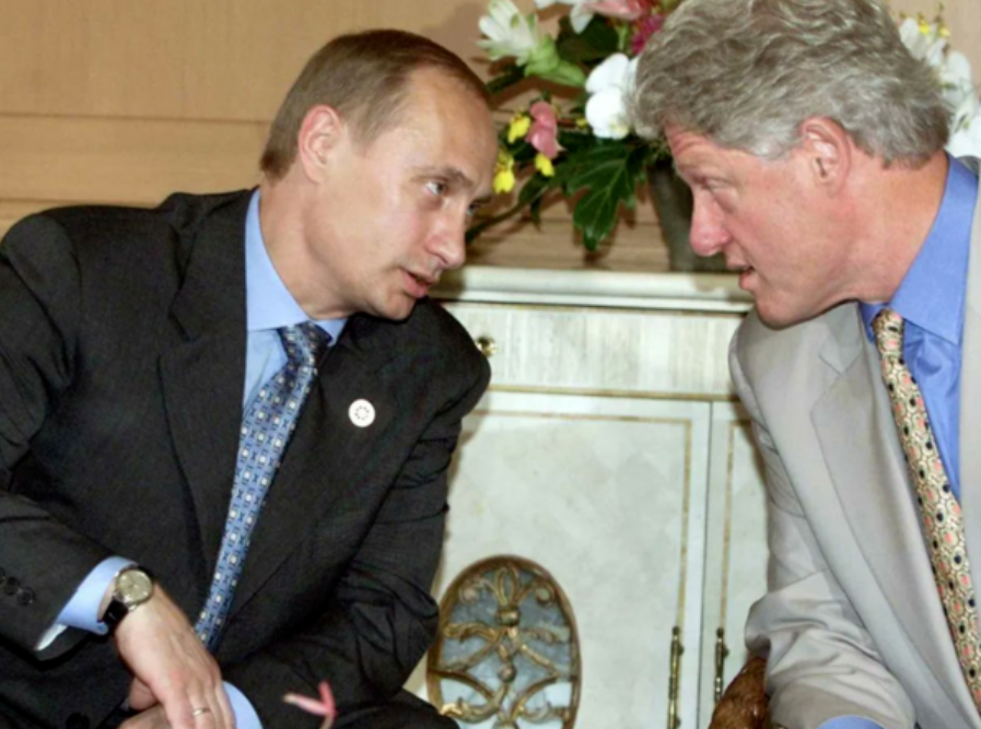 Декласифицирани документи откриваат: Еве што му понудил Клинтон на Путин