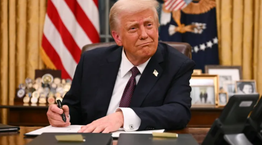 Трамп најавува клучна одлука за Украина во рок од две недели