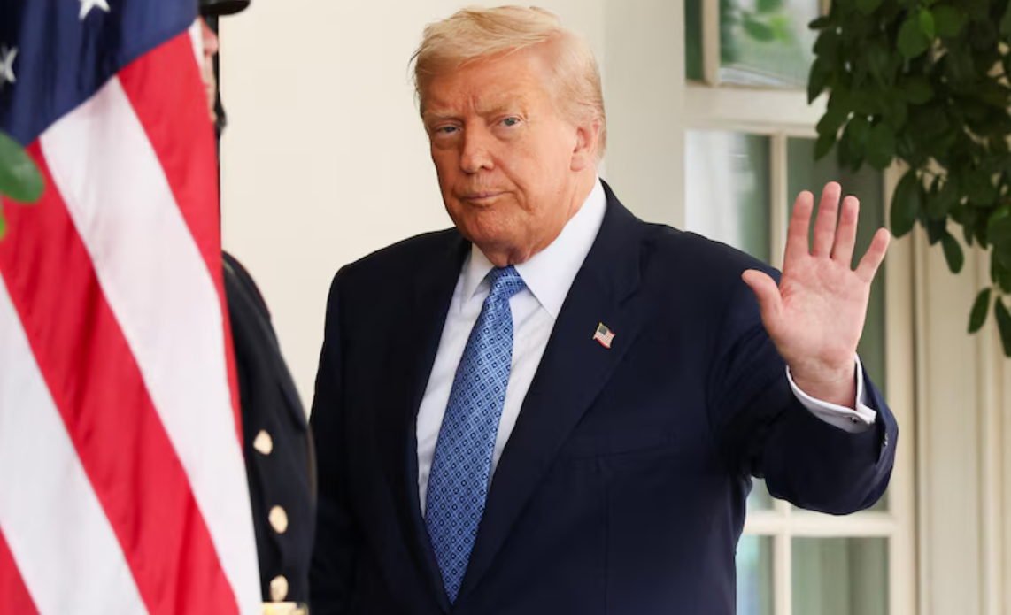 Трамп им објави војна: Испраќа бродови, војската на готовс