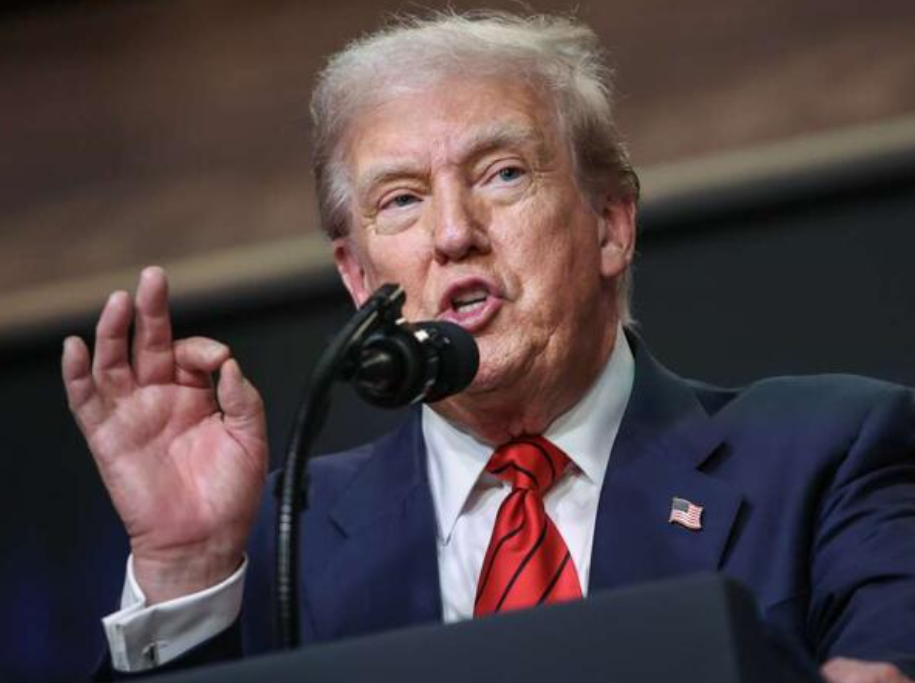 Трамп предупреди на „последици“ ако не се одржи средба меѓу Путин и Зеленски