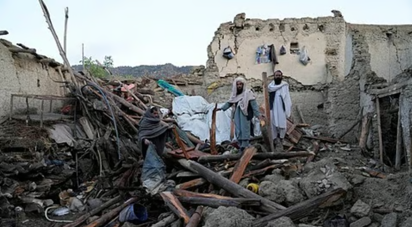 Бројот на жртви расте: Над 800 загинати во страшниот земјотрес кој го погоди Авганистан