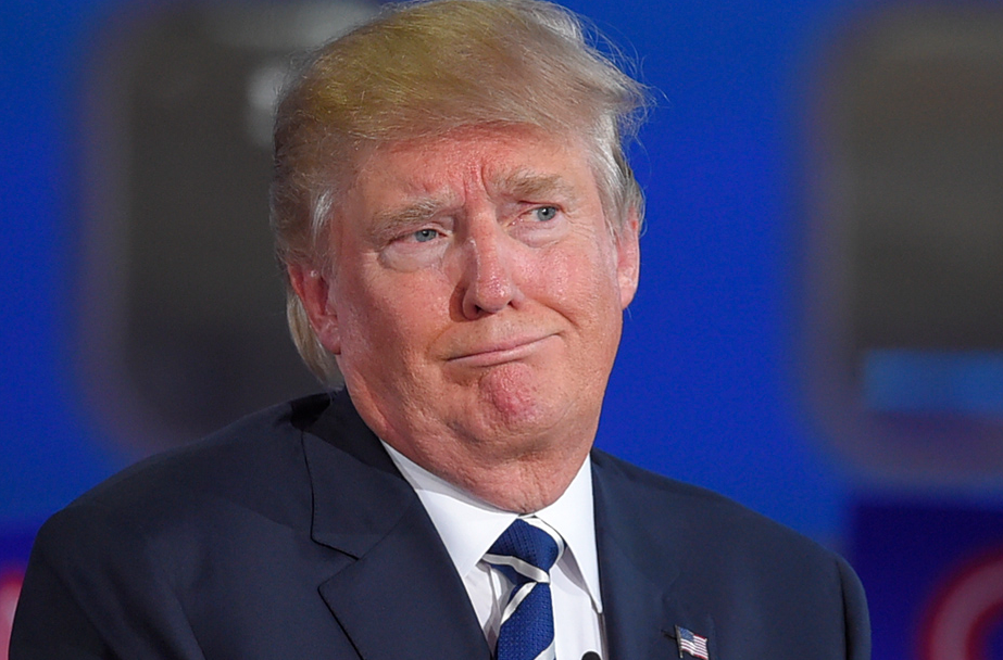 Трамп рече дека семејното насилство врз жени не треба да се смета за кривично дело