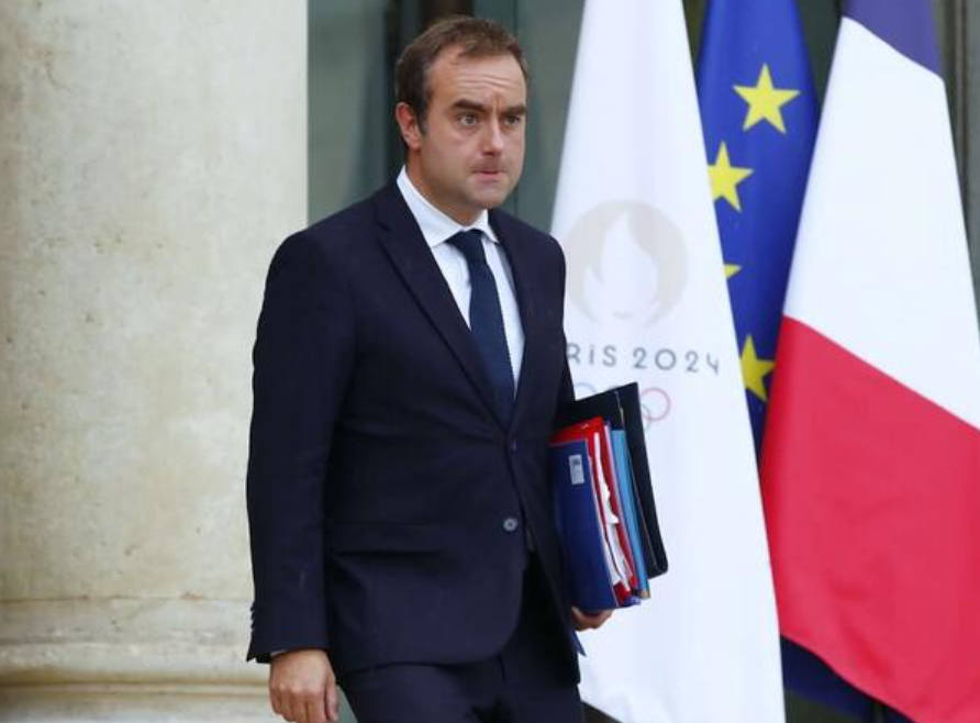Сериозни проблеми за новиот премиер на Франција