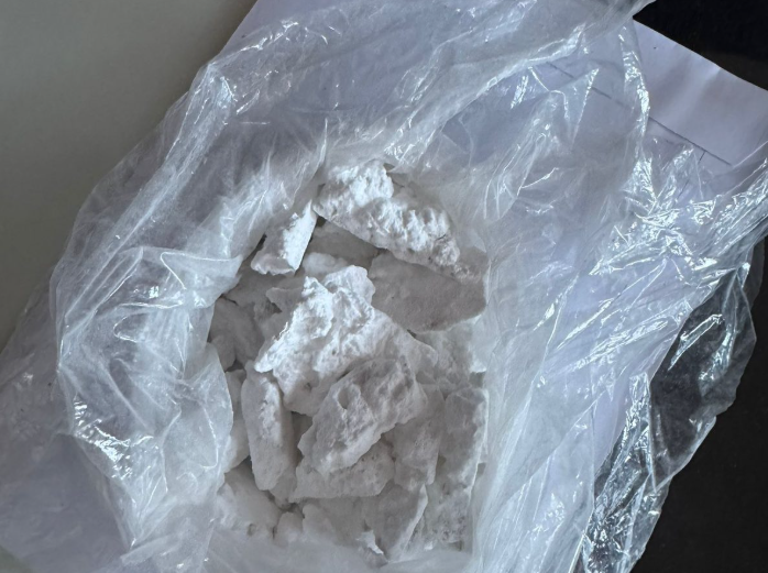 Претрес во Тетово, пронајдена дрога, лишени од слобода две лица