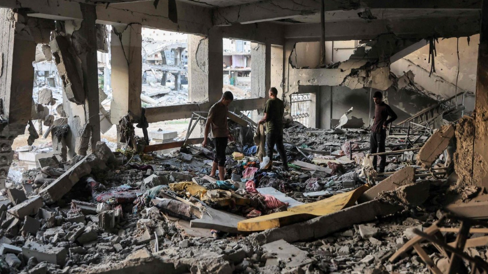 Крваво утро во Појасот Газа: Израелски напади врз училишта и населени места