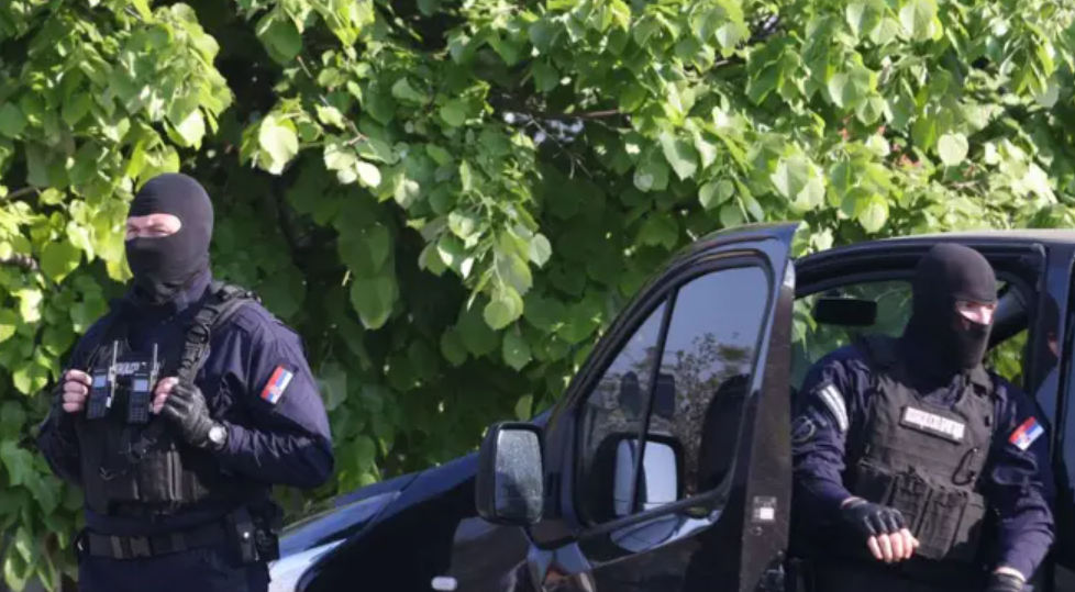 Ужас во Јагодина: Внук ги убил бабата и дедото, па избегал