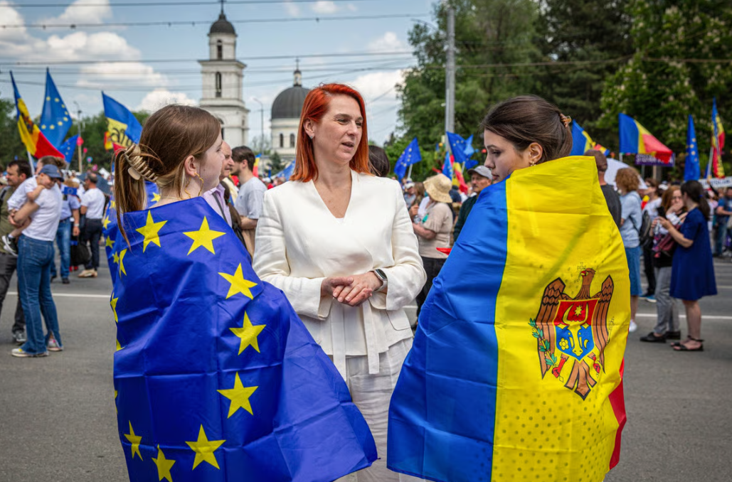Молдавија останува на европскиот пат: Победата на Санду е триумф и за Брисел