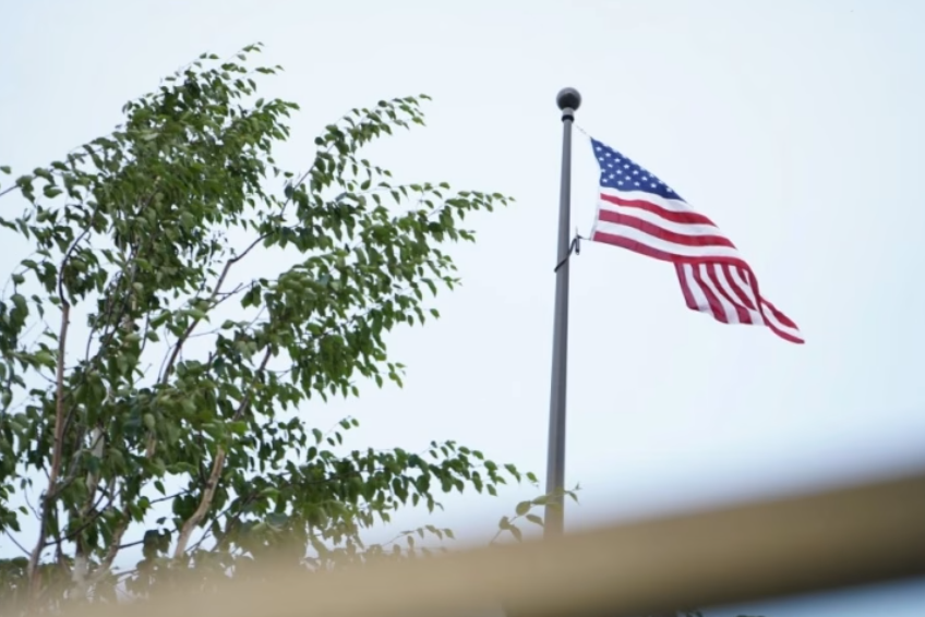 Амбасадата на САД во Скопје со ограничени објави поради „shutdown“ во Америка