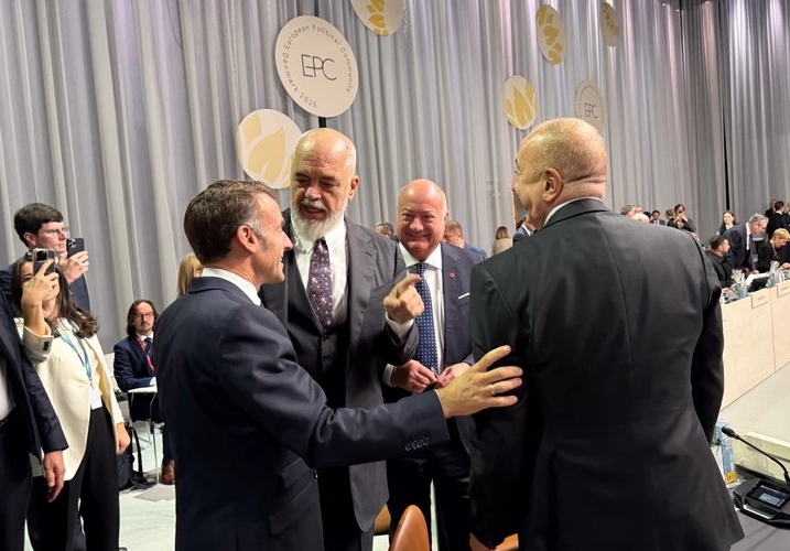 Рама и Макрон се пошегуваа на сметка на Трамп