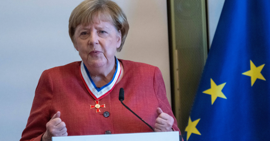 “Скандал е благ збор” – Прогласете ја за персона нон грата