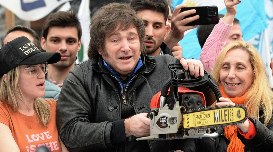 Судбоносни избори во Аргентина: Трамп вети 20 милијарди долари ако победи Милеј – „инаку нема помош“