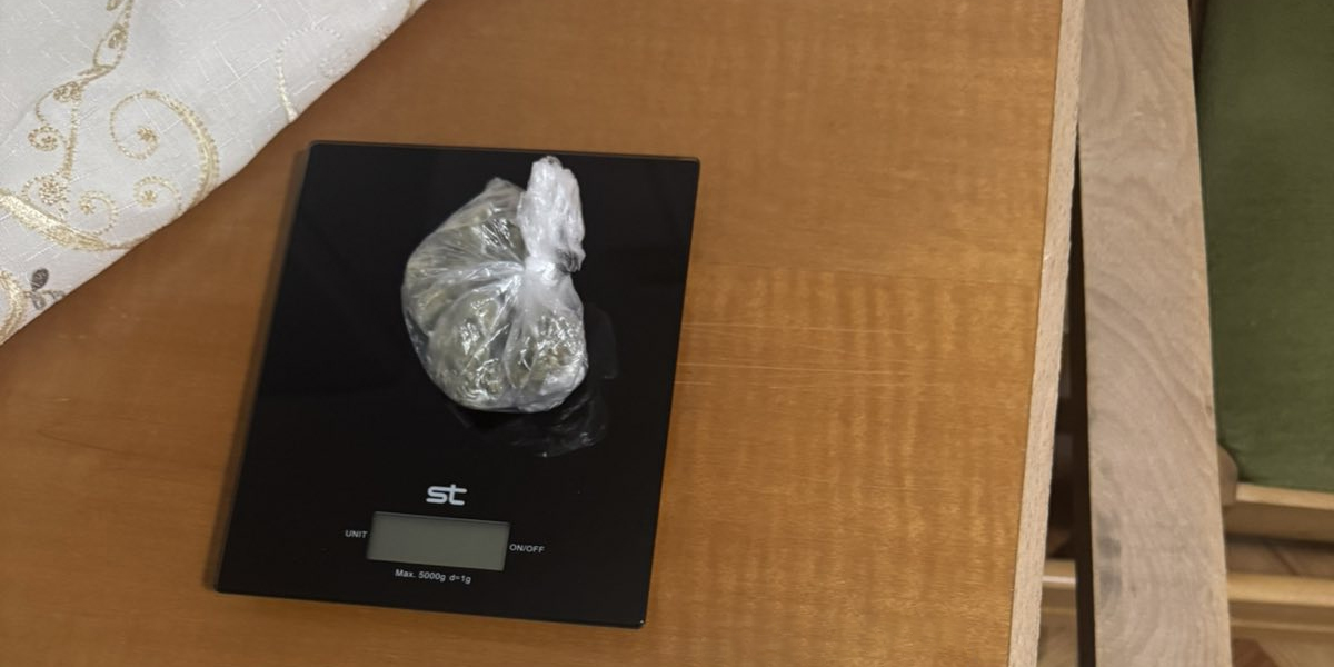 Претрес во Гостивар, пронајдена марихуана, лишено од слобода едно лице