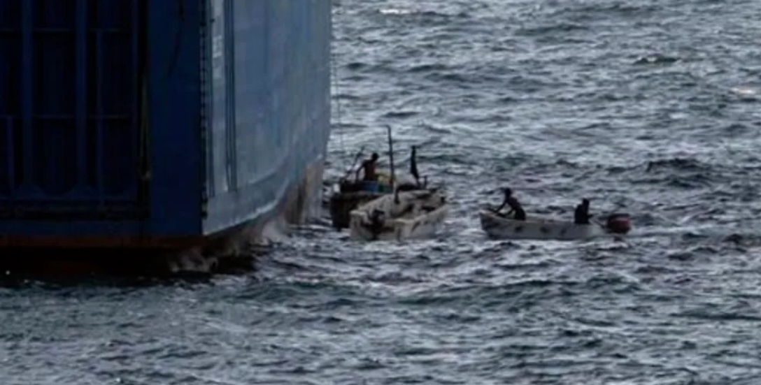 Пиратите повторно активни: Киднапиран брод во Сомалија