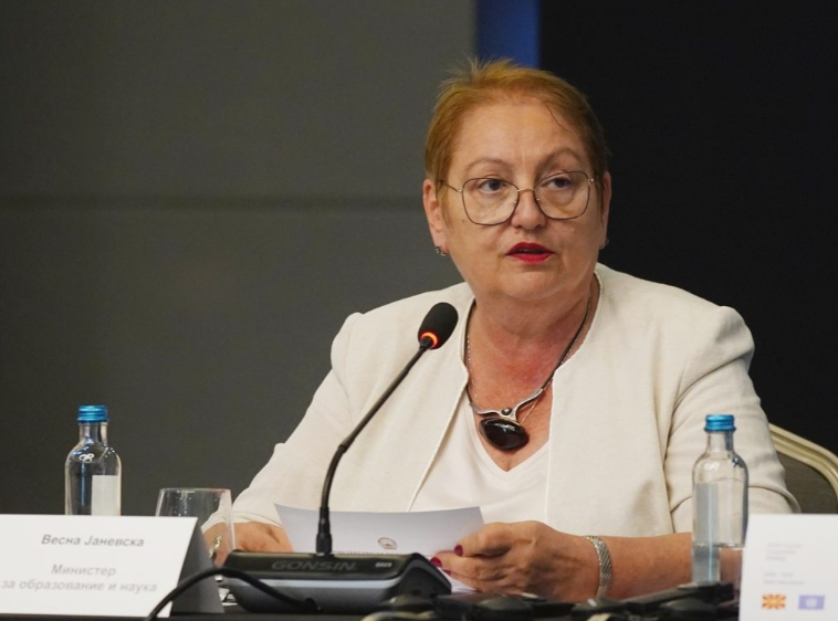 Јаневска за евентуално нејзино разрешување: Ќе ја почитувам секоја одлука на премиерот